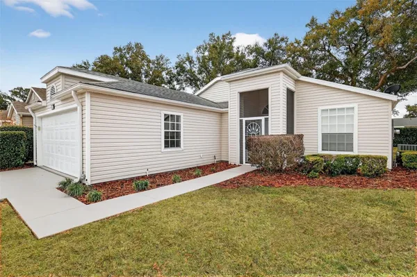 Property Slideshow image 3 of 25 | 5432 astor st, Leesburg, FL, 34748