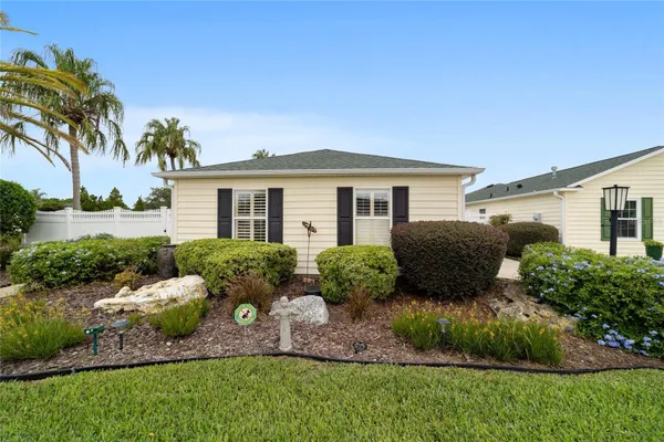 Property Slideshow image 2 of 58 | 1402 conchas dr, The Villages, FL, 32162