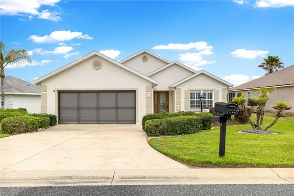 Property Slideshow image 2 of 89 | 11137 se 173rd pl, Summerfield, FL, 34491