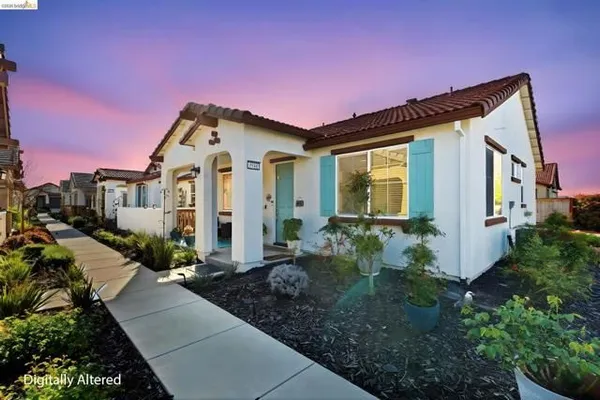 Property Slideshow image 2 of 58 | 2318 rustic oak ln, Rio Vista, CA, 94571