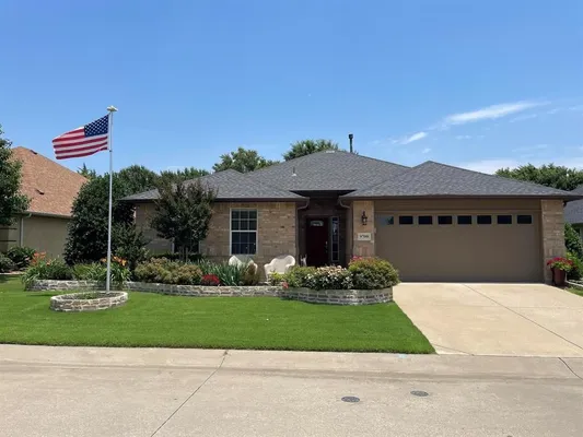 Property Slideshow image 2 of 22 | 9700 applewood trl, Denton, TX, 76207