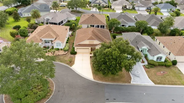 Property Slideshow image 2 of 27 | 1570 gifford ct, The Villages, FL, 32162