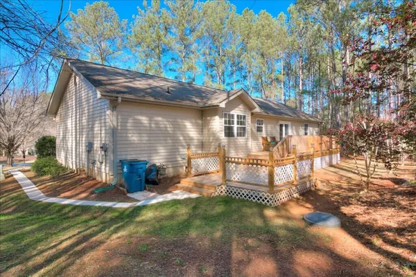 Property Slideshow image 3 of 18 | 105 arbor ln, Mc Cormick, SC, 29835