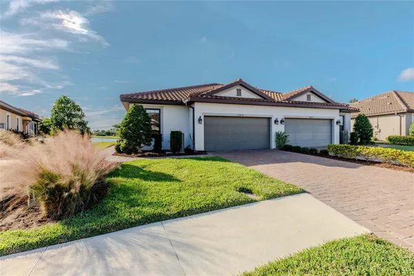 Property Slideshow image 3 of 53 | 10819 wendover dr, Palmetto, FL, 34221