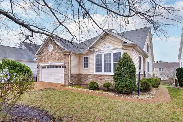 Property Slideshow image 2 of 41 | 4665 westhampton, Williamsburg, VA, 23188