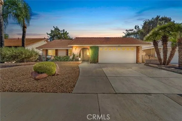 Property Slideshow image 3 of 39 | 2059 silver oak way, Hemet, CA, 92545