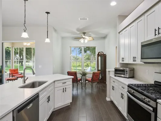 Property Slideshow image 3 of 60 | 22240 caledonia dr, Leesburg, FL, 34748