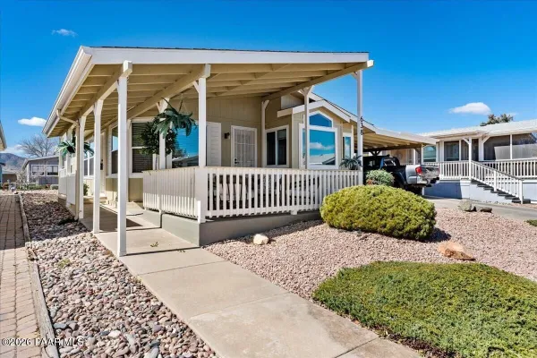 Property Slideshow image 2 of 24 | 638 n wild walnut dr, Dewey-Humboldt, AZ, 86327