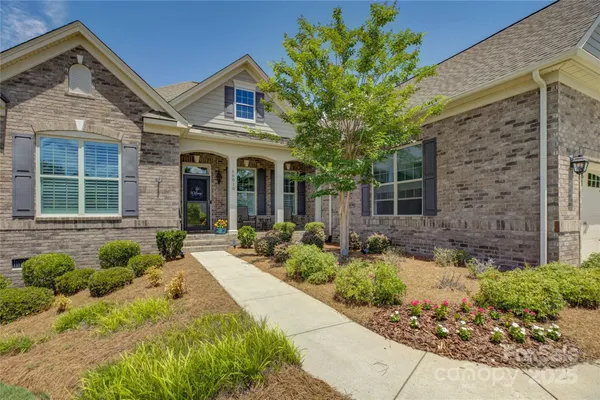 Property Slideshow image 2 of 48 | 16010 vale ridge dr, Charlotte, NC, 28278