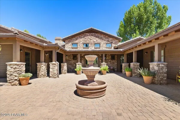 Property Slideshow image 3 of 35 | 15345 n badlands cir, Prescott, AZ, 86305