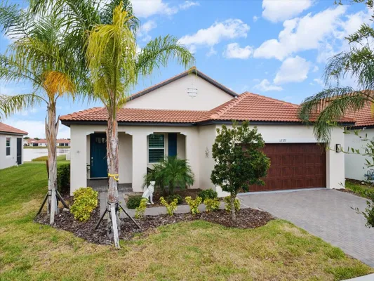 Property Slideshow image 3 of 61 | 17127 holly well ave, Wimauma, FL, 33598