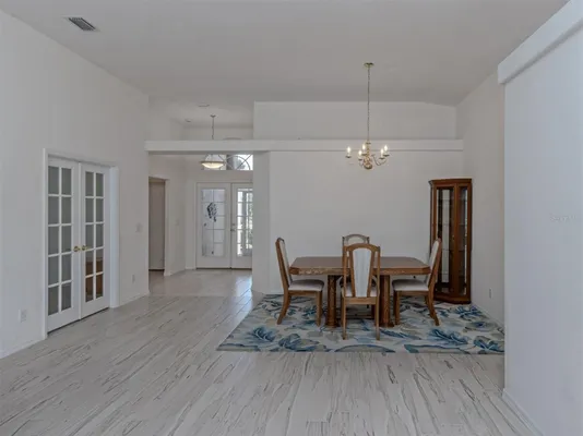 Property Slideshow image 3 of 51 | 304 langholm dr, Venice, FL, 34293