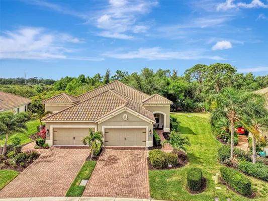 Property Slideshow image 2 of 32 | 1321 backspin dr, Englewood, FL, 34223