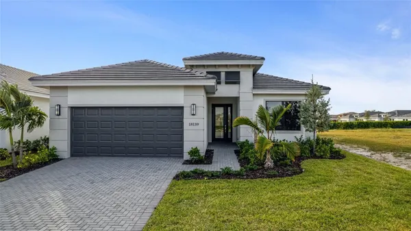 Property Slideshow image 2 of 57 | 18139 cresswind ter, Lakewood Ranch, FL, 34211