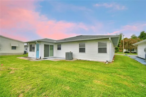 Property Slideshow image 2 of 58 | 1690 colonnades cir, Lakeland, FL, 33811