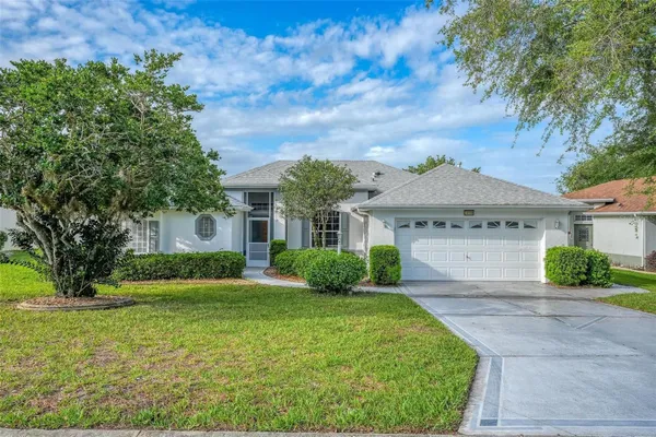 Property Slideshow image 2 of 30 | 26908 honeymoon ave, Leesburg, FL, 34748