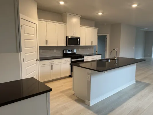 Property Slideshow image 2 of 42 | 316 apollo way, Gallatin, TN, 37066