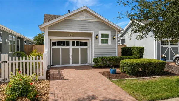 Property Slideshow image 2 of 54 | 78 bayou bend rd, Groveland, FL, 34736