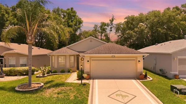 Property Slideshow image 2 of 27 | 27144 stoney brook dr, Leesburg, FL, 34748