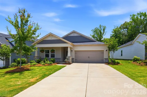 Property Slideshow image 2 of 35 | 932 rachel anne dr, Belmont, NC, 28012