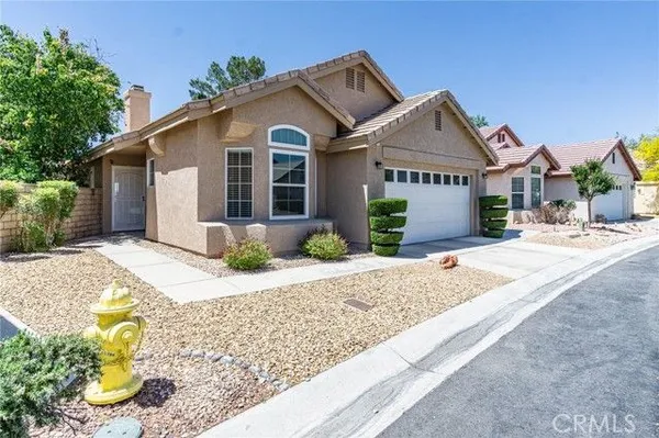 Property Slideshow image 3 of 39 | 11342 sawgrass bnd, Apple Valley, CA, 92308
