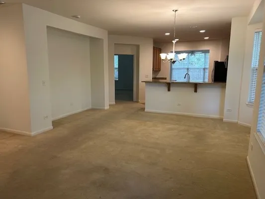 Property Slideshow image 3 of 22 | 2875 normandy cir, Naperville, IL, 60564