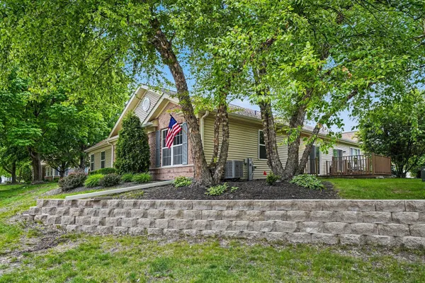 Property Slideshow image 2 of 25 | 21400 w juniper ln, Plainfield, IL, 60544