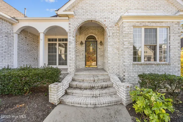 Property Slideshow image 2 of 44 | 509 s middleton dr, Calabash, NC, 28467