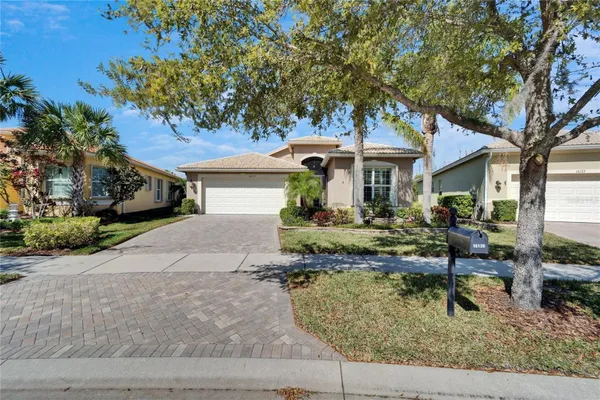 Property Slideshow image 2 of 85 | 16135 cape coral dr, Wimauma, FL, 33598