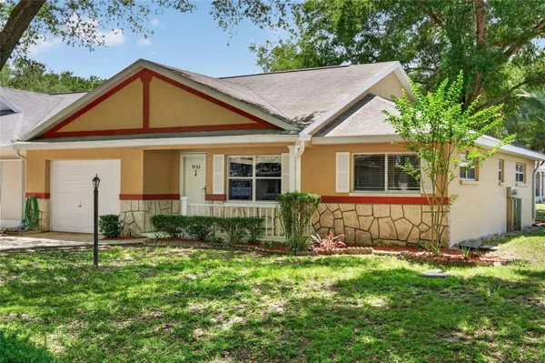 Property Slideshow image 3 of 36 | 9722 sw 95th ct c, Ocala, FL, 34481