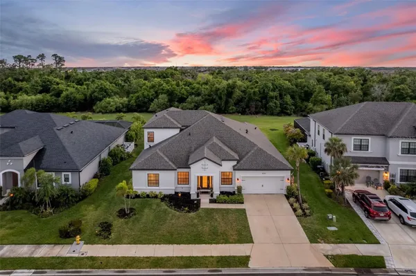 Property Slideshow image 2 of 64 | 4520 pond brook ct, Lakewood Ranch, FL, 34211