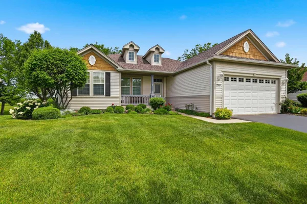 Property Slideshow image 2 of 35 | 12610 oak grove dr, Huntley, IL, 60142