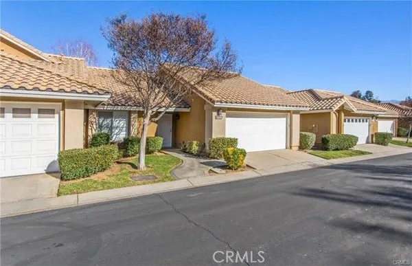 Property Slideshow image 2 of 27 | 1024 hogan ave, Banning, CA, 92220