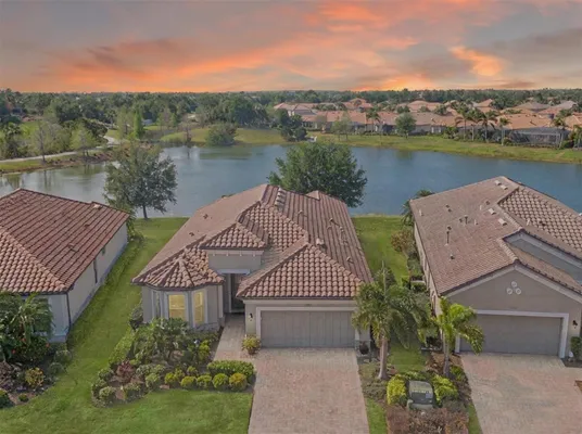 Property Slideshow image 2 of 85 | 12740 del corso loop, Lakewood Ranch, FL, 34211