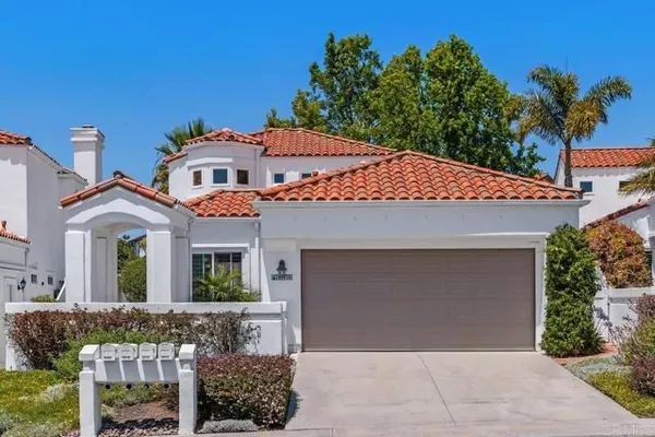 Property Slideshow image 2 of 56 | 4976 lamia way, Oceanside, CA, 92056