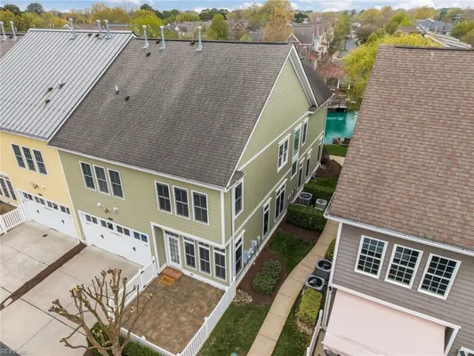 Property Slideshow image 3 of 37 | 1032 cranberry dr, Chesapeake, VA, 23320