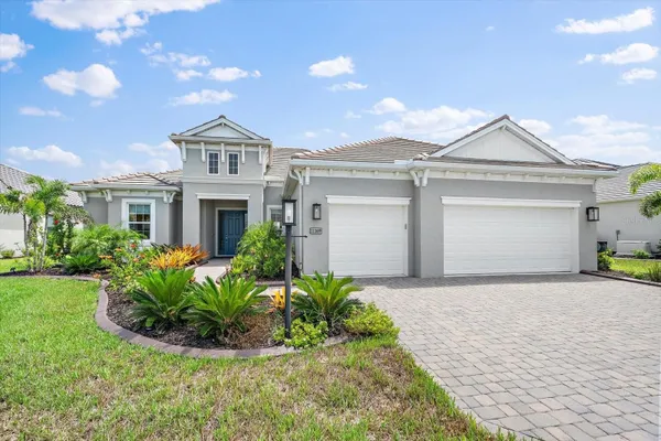 Property Slideshow image 3 of 49 | 11169 hogan cir, Englewood, FL, 34223
