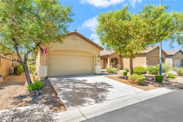 Property Slideshow image 3 of 36 | 5887 corbin ave, Las Vegas, NV, 89122