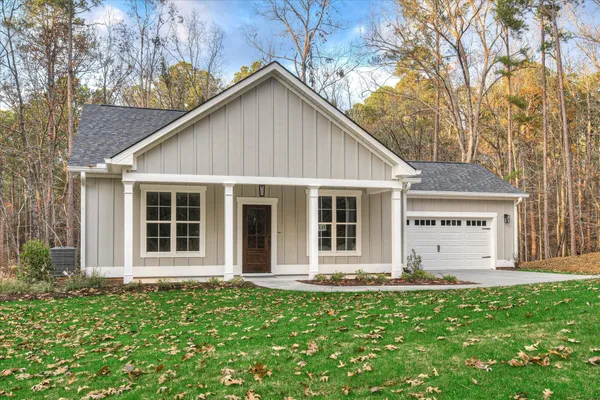 Property Slideshow image 3 of 33 | 131 southwind dr, Mc Cormick, SC, 29835