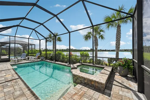 Property Slideshow image 2 of 40 | 25509 royal tern ln, Englewood, FL, 34223