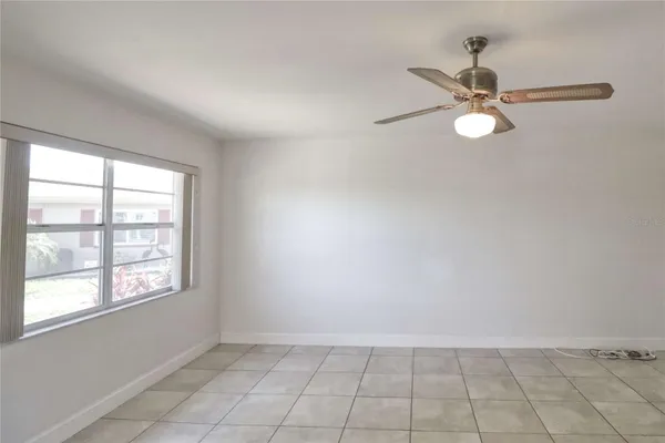 Property Slideshow image 2 of 43 | 302 canton ct 59, Sun City Center, FL, 33573