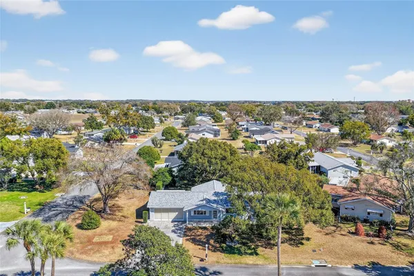 Property Slideshow image 3 of 23 | 17815 se 102nd ter, Summerfield, FL, 34491