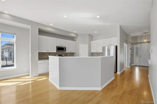 Property Slideshow image 3 of 42 | 2766 w riverwalk cir b, Littleton, CO, 80123