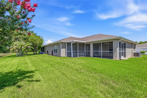 Property Slideshow image 3 of 38 | 29338 marker loop, San Antonio, FL, 33576