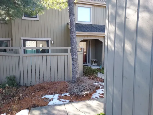 Property Slideshow image 2 of 50 | 787 oak hill rd # 467, Lake Barrington, IL, 60010