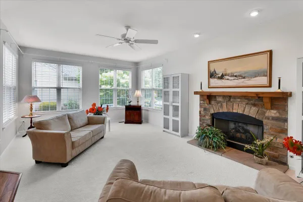 Property Slideshow image 2 of 23 | 918 scottsdale dr, Pingree Grove, IL, 60140