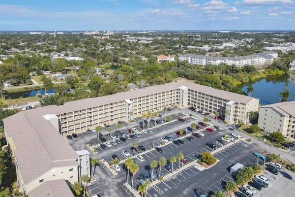 Property Slideshow image 2 of 42 | 3534 lake bayshore dr k118, Bradenton, FL, 34205