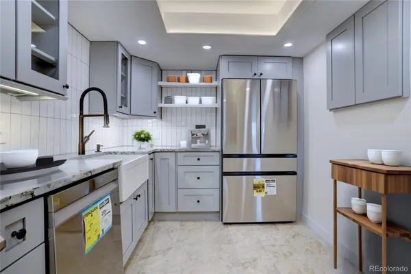 Property Slideshow image 3 of 37 | 14001 e marina dr 411, Aurora, CO, 80014