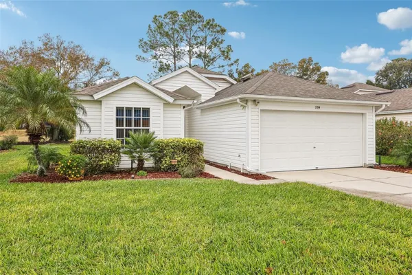 Property Slideshow image 2 of 45 | 239 juniper way, Tavares, FL, 32778
