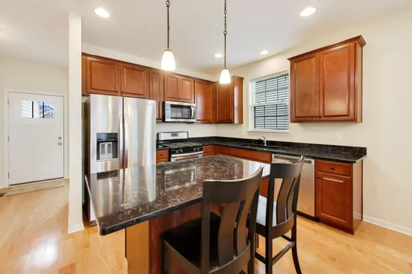 Property Slideshow image 3 of 26 | 1824 alta dr, Volo, IL, 60020